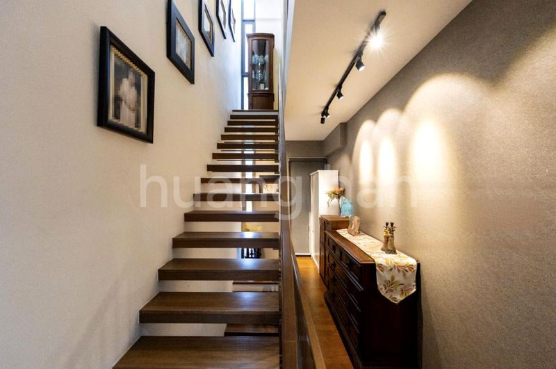 5 Bed Cluster House (Landed) for Sale in  Kovan Regency - Image 9